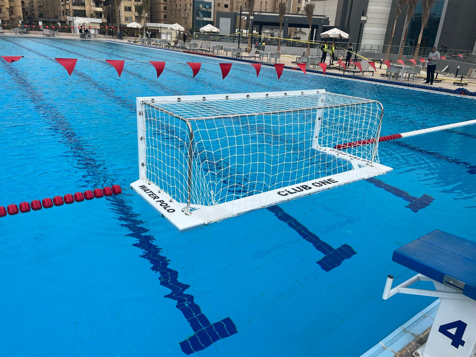 هدف كرة ماء عائم قانوني